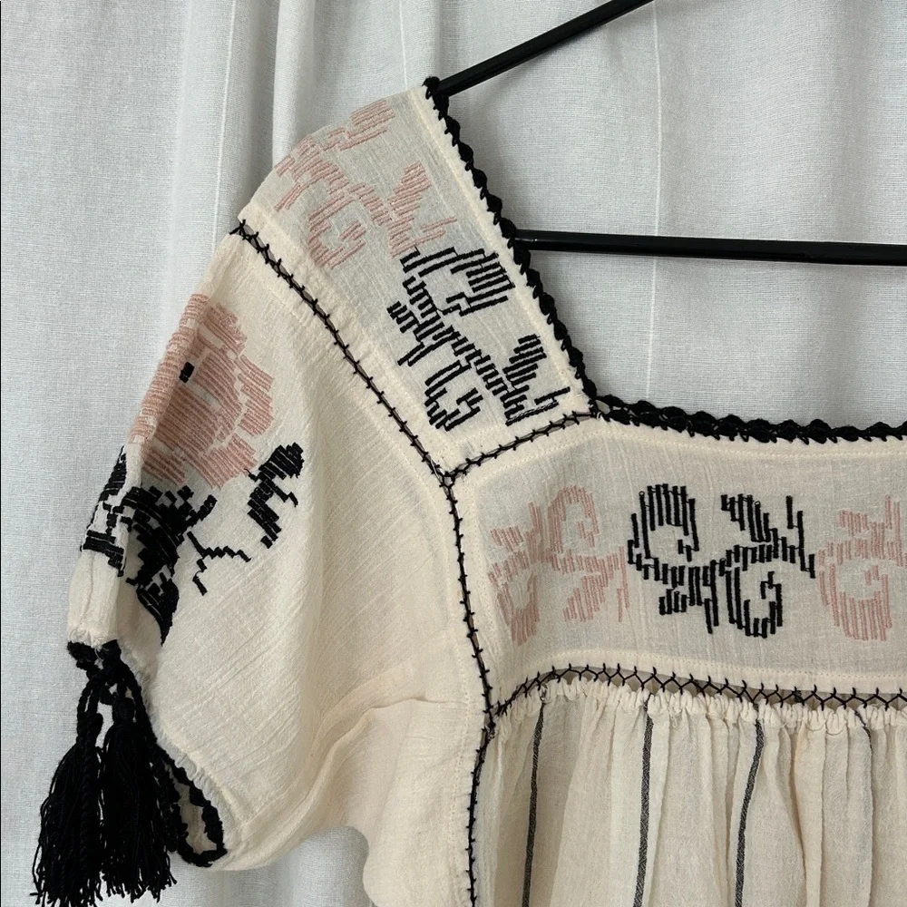 Ulla Johnson GORGEOUS Cream pink and Black Embroidered Blouse size 4 NWT - Picture 4 of 16